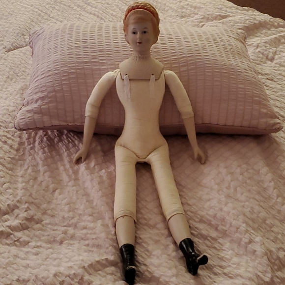 Doll - Picture 7 of 7